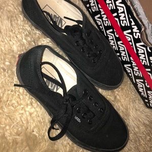 Mens Size 5 black vans